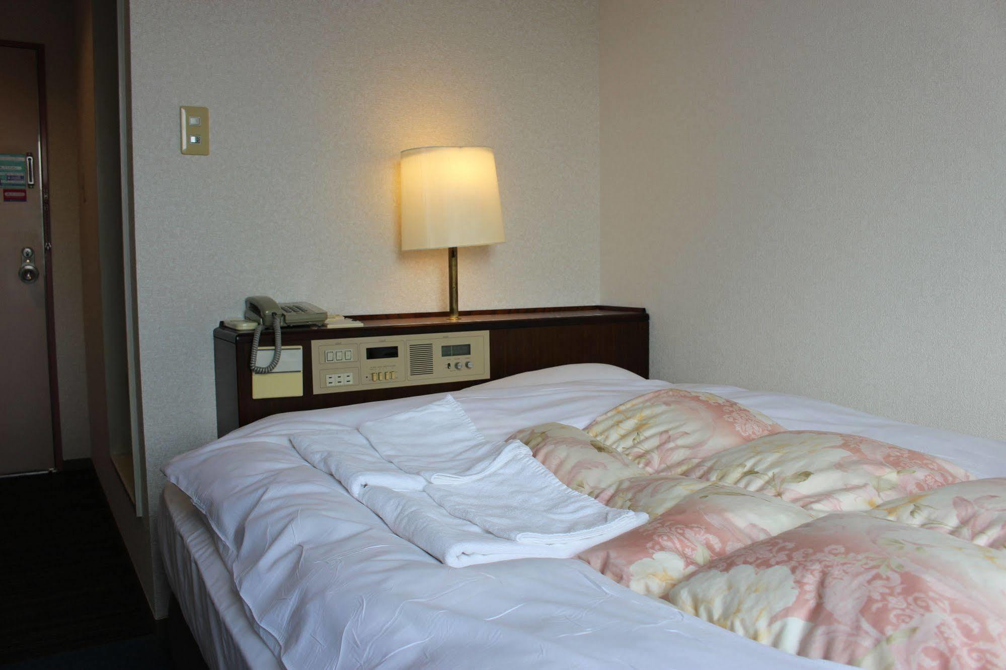 Hotel Higashihiroshima Hills Saijo Extérieur photo