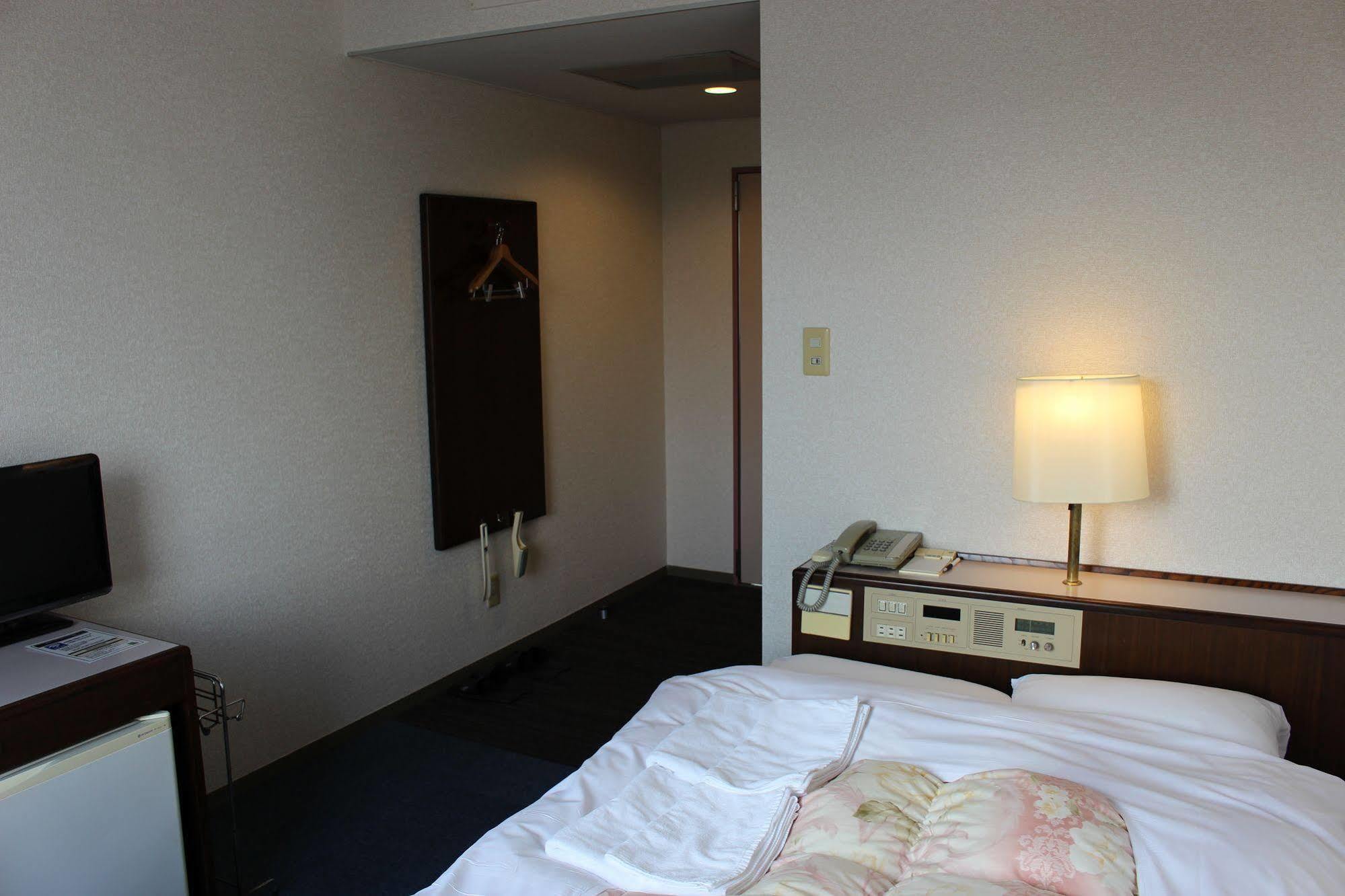 Hotel Higashihiroshima Hills Saijo Extérieur photo
